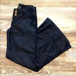 Seven7 Wide Leg jeans. Size 27